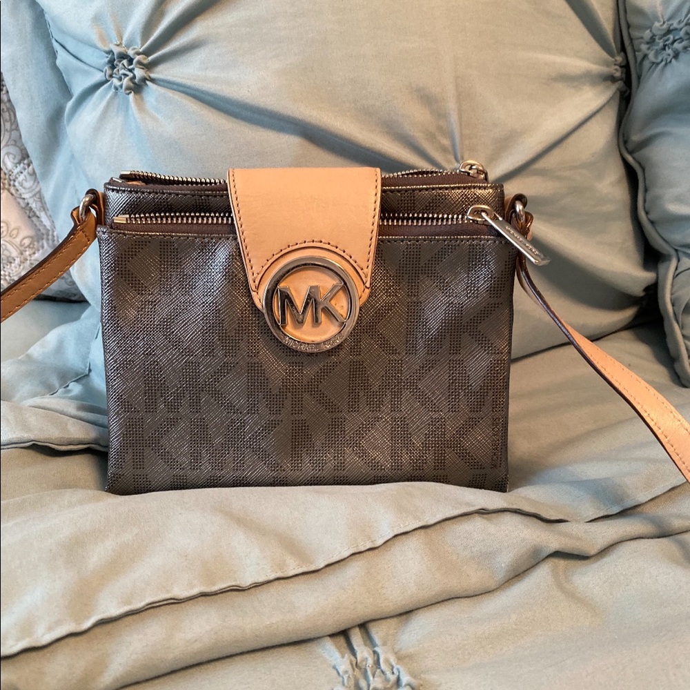Michael Kors crossbody